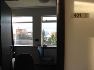 Desmond Bagley Running Blind - Fosshotel Husavik Room 401 - Nov 2015 © The Bagley Brief