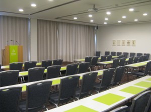 Desmond Bagley Running Blind - Hotel Loftleidir Reykjavik © The Bagley Brief